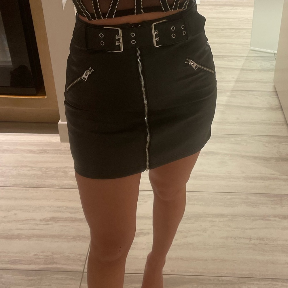 Top shop mini skirt